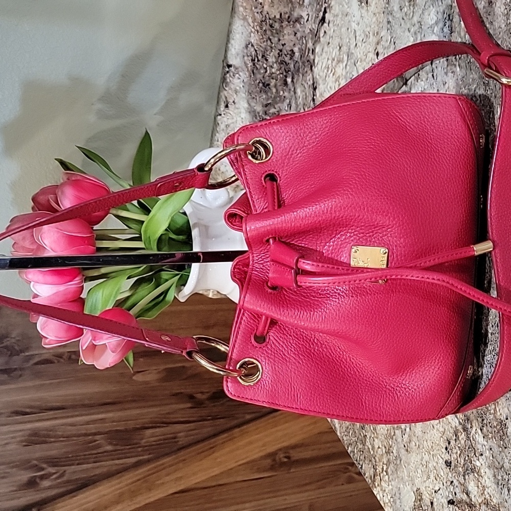 MCM EUC  Red Pebbled Leather Golden Studded Logo Motifs Small Shoulder